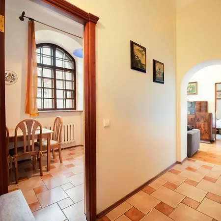 Cozy In Gothic Style House In The Heart Of The Old Town