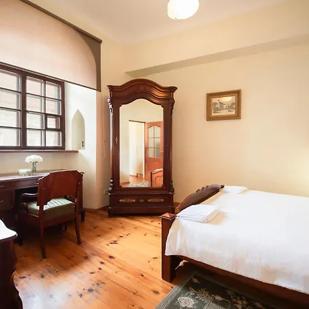 Apartment Cozy In Gothic Style House In The Heart Of The Old Town