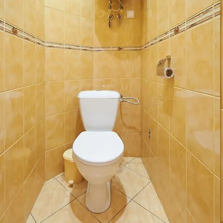 Апартаменты Cozy In Gothic Style House In The Heart Of The Old Town *