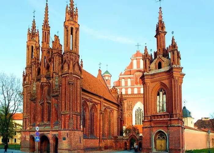 Cozy In Gothic Style House In The Heart Of The Old Town Butas *