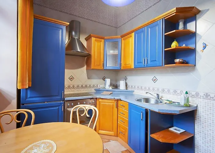 Cozy In Gothic Style House In The Heart Of The Old Town